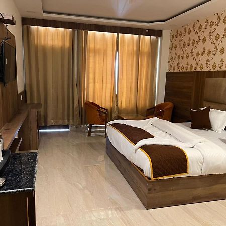 Highsky Resort Дармсала Экстерьер фото