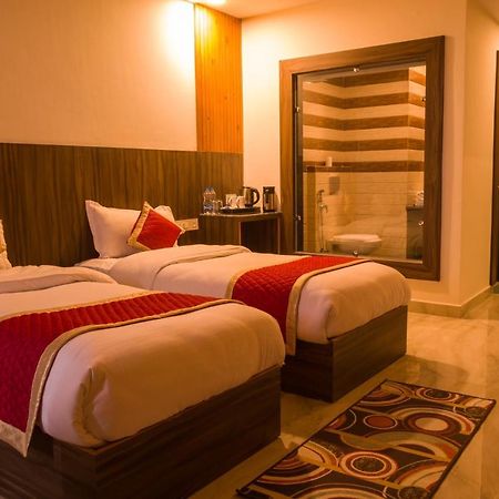 Highsky Resort Дармсала Экстерьер фото