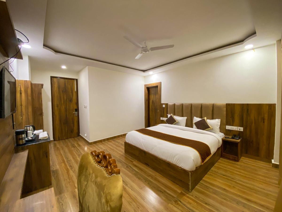 Highsky Resort Дармсала Экстерьер фото